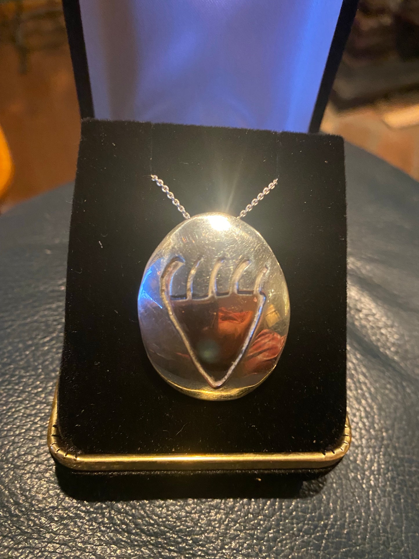 Bear Paw. pictograph pendant