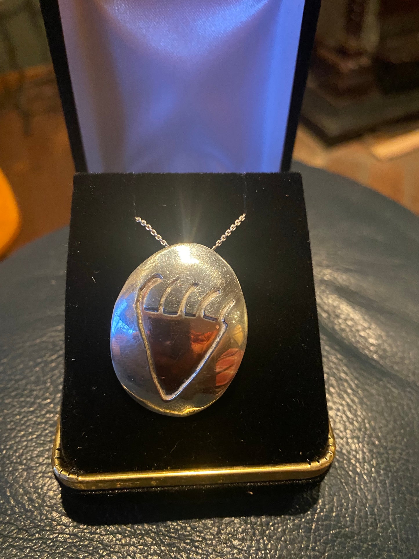 Bear Paw. pictograph pendant