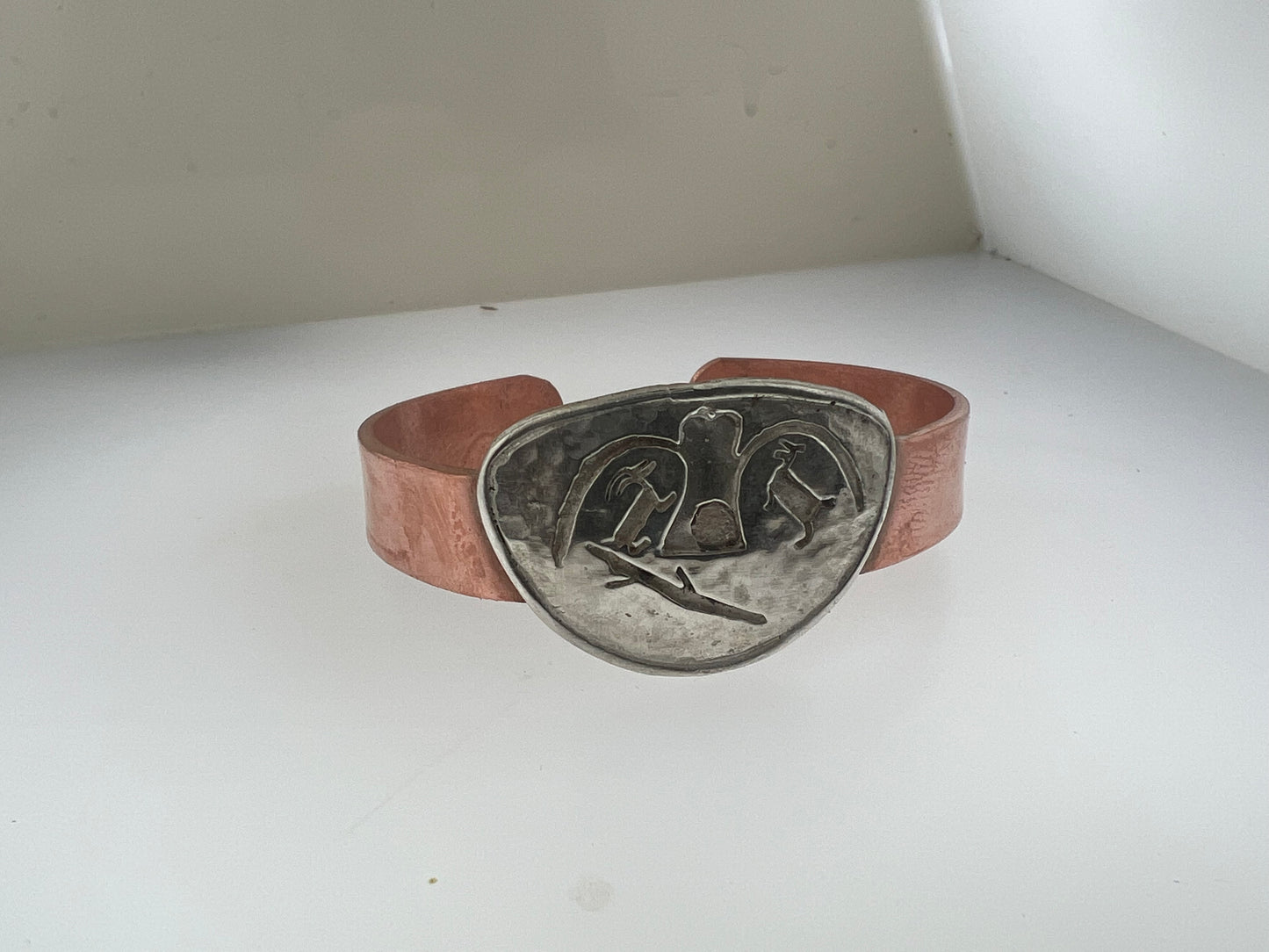 skalOOla bracelet pictograph