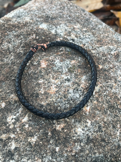 Leather bracelet