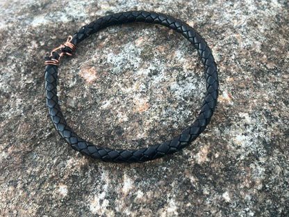 Leather bracelet